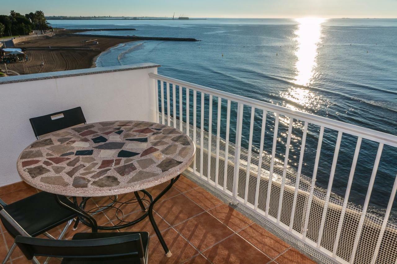 Apartamento en primera línea de mar Sant Carlos de la Ràpita Exterior foto